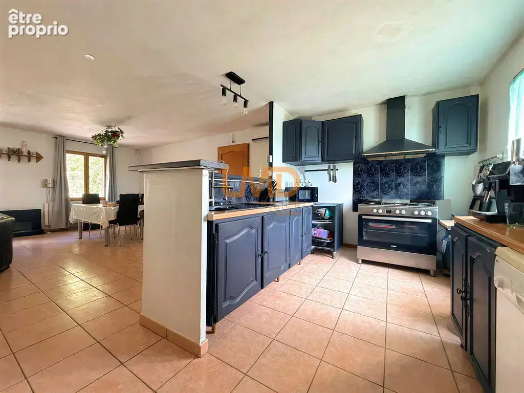 Figanières – Maison familiale 5 chambres, grand sous-sol - photo 9