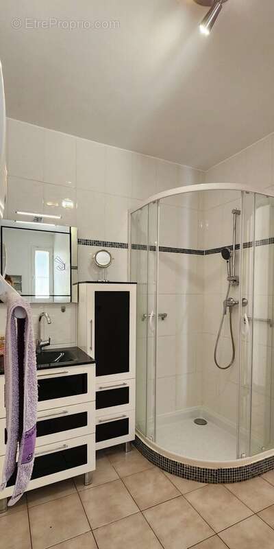 Grande maison divisée en 2 appartements - photo 20