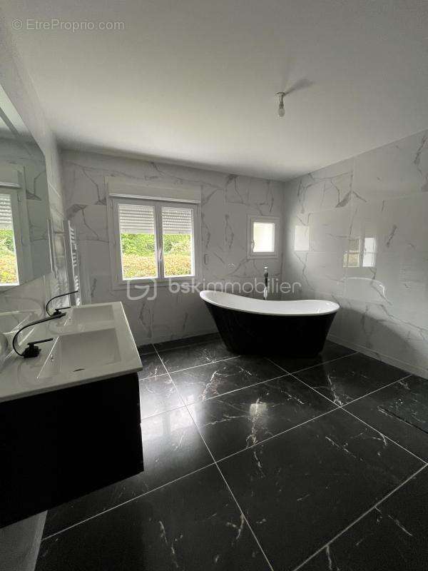 Maison de plain pied, 4 chambres, bel espace à vivre, jardin - photo 7