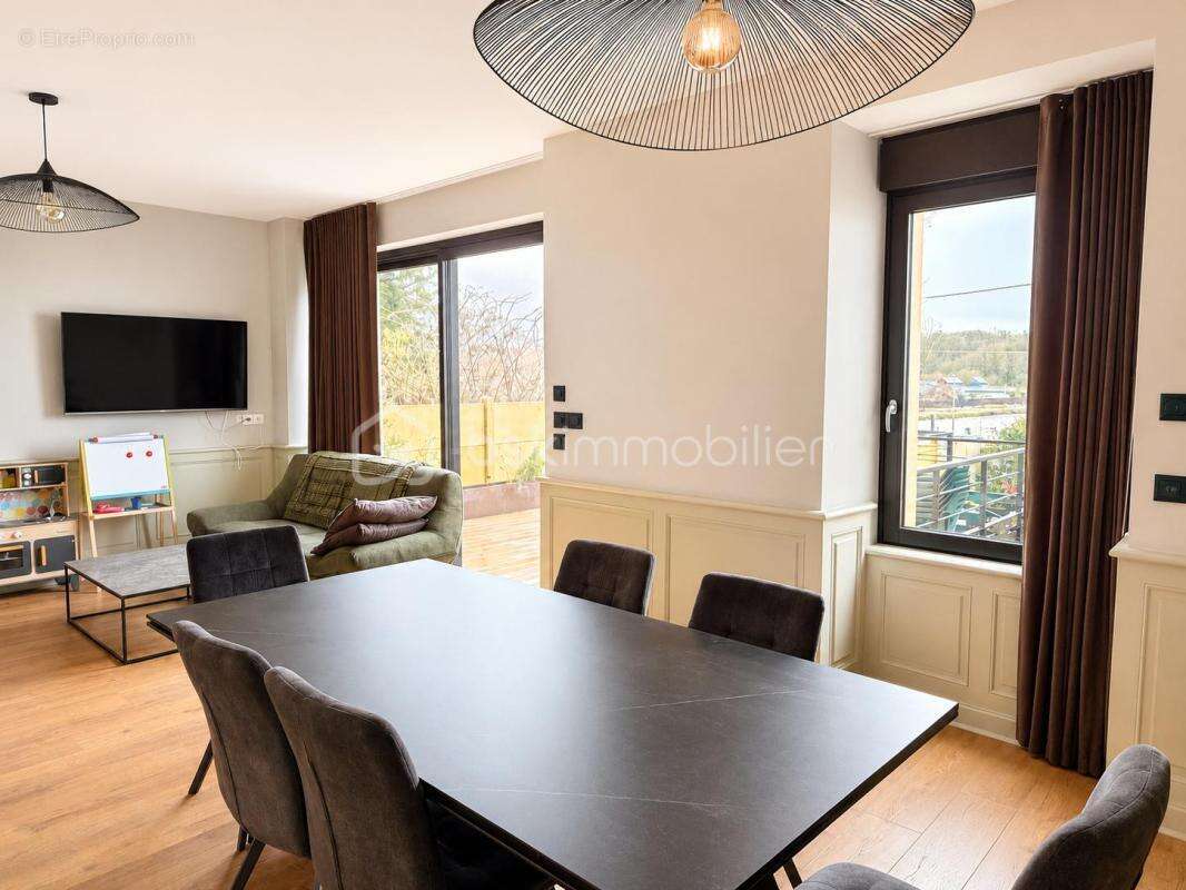 En Exclusivité, maison de caractère de 131m2 avec piscine - photo 10