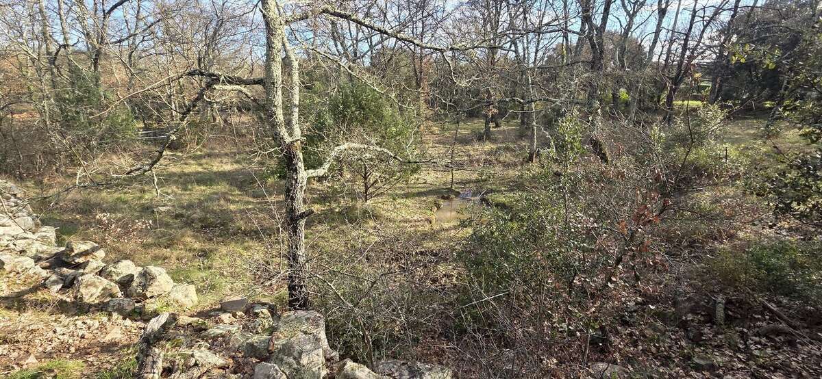 Terrain à SAINT-QUENTIN-LA-POTERIE