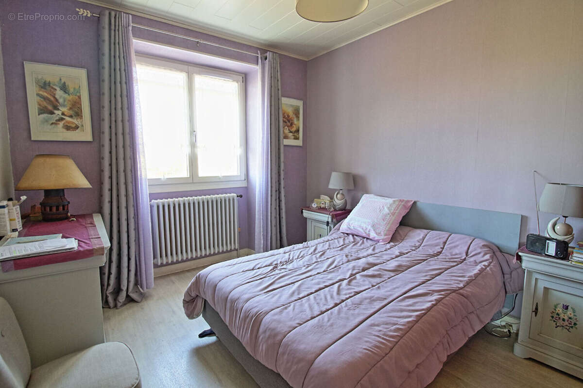 Maison La Cote Saint Andre 5 pièce(s) 158 m2 - photo 11