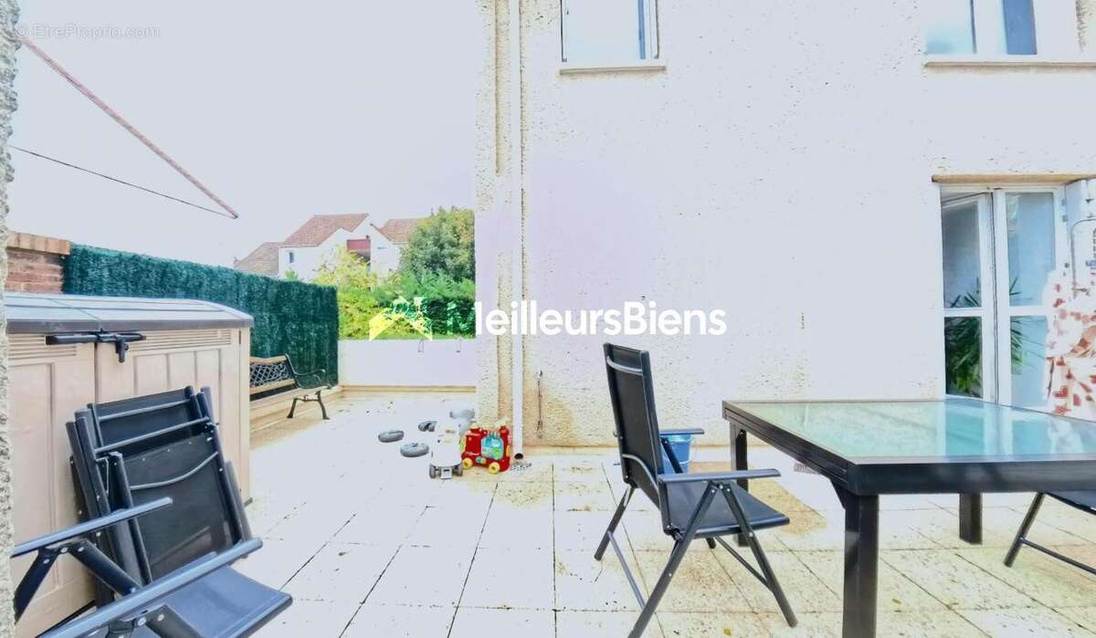 Maison à COMBS-LA-VILLE