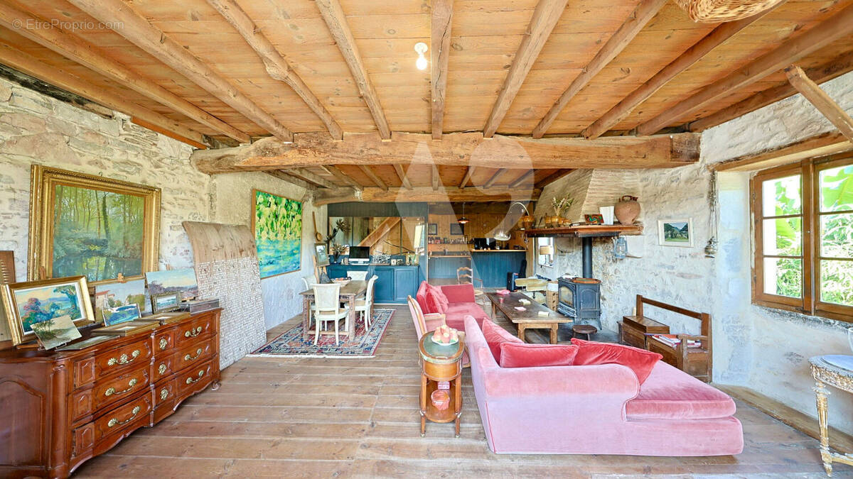 Maison à SAINT-BARTHELEMY