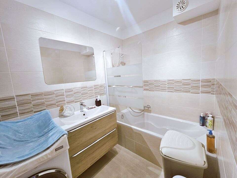 Appartement à LE CANNET