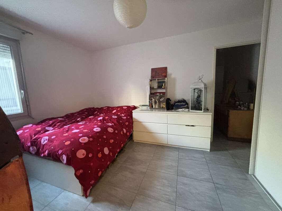 Appartement à MARSEILLE-7E