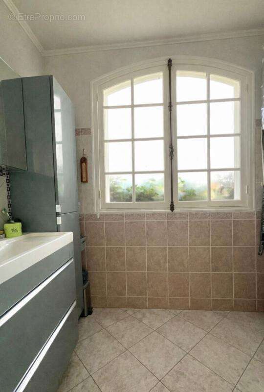 Maison : 6 pièce(s) 120 m²  + Véranda 26m² - photo 12