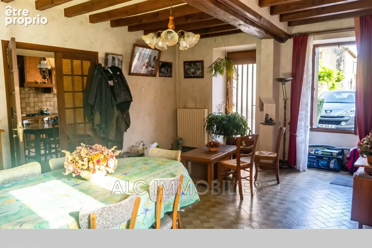Maison 5 pièces 100 m² à vendre à Saint-Georges-Le-Gaultier (72130) - photo 6