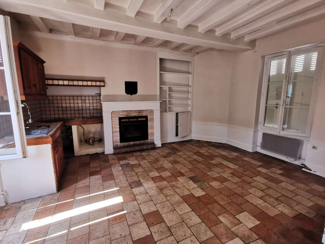 Maison à BENAIS
