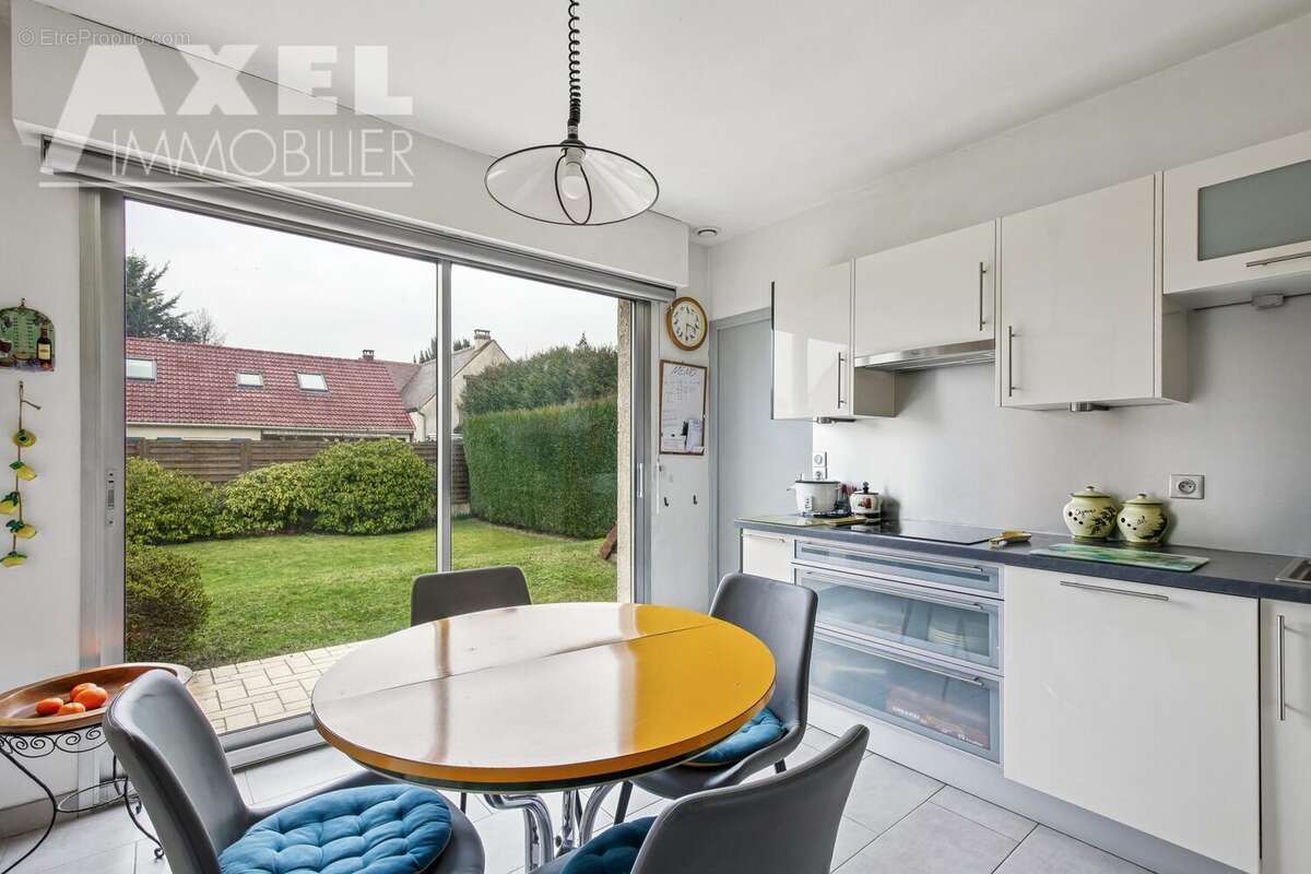 Maison à BOIS-D'ARCY