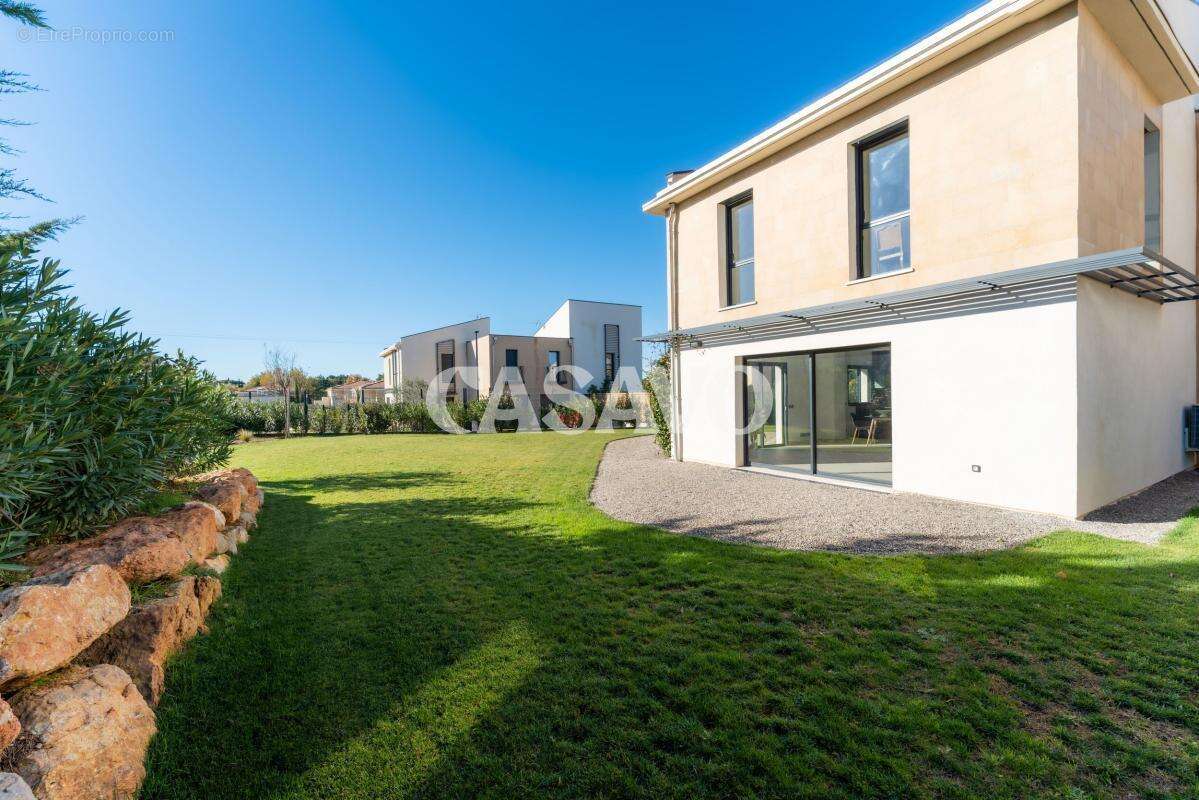 Maison à AIX-EN-PROVENCE