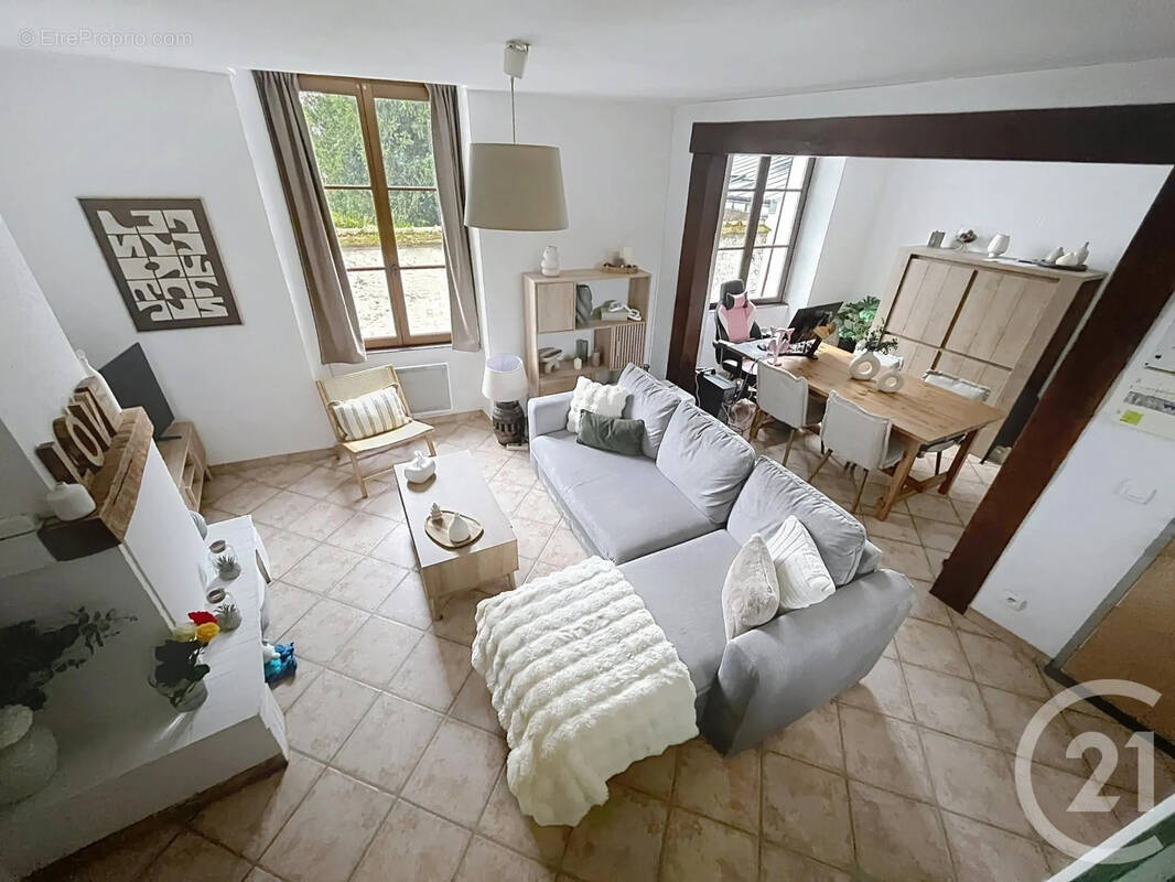 Appartement à BRIE-COMTE-ROBERT