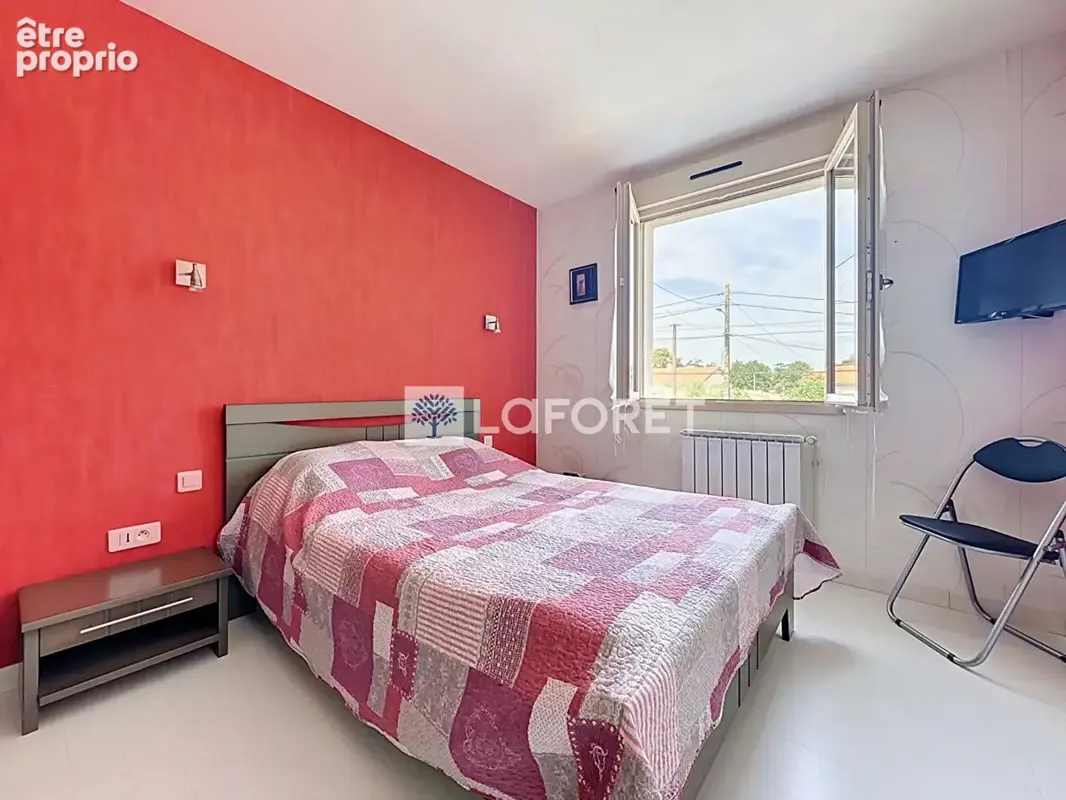 À 10 minutes de Parthenay - Maison chaleureuse de 110 m2 avec beaux espaces - photo 17
