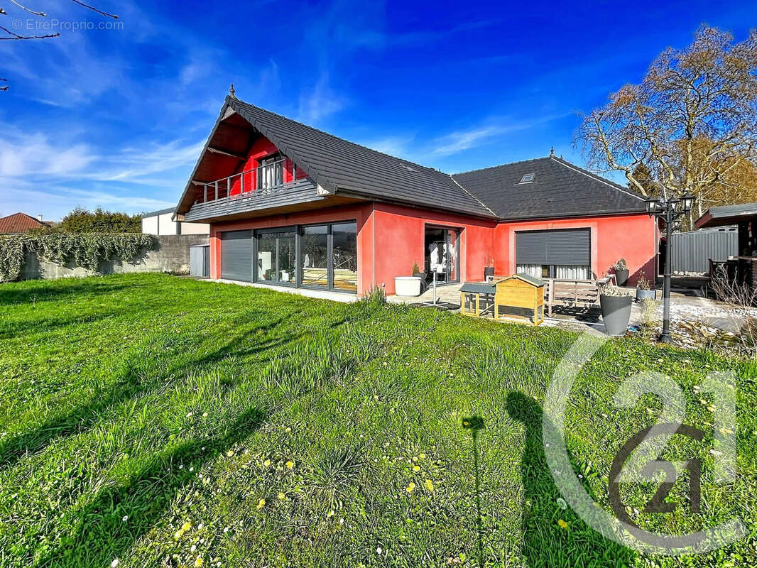 Maison 252 m² à Ruvigny  - photo 2