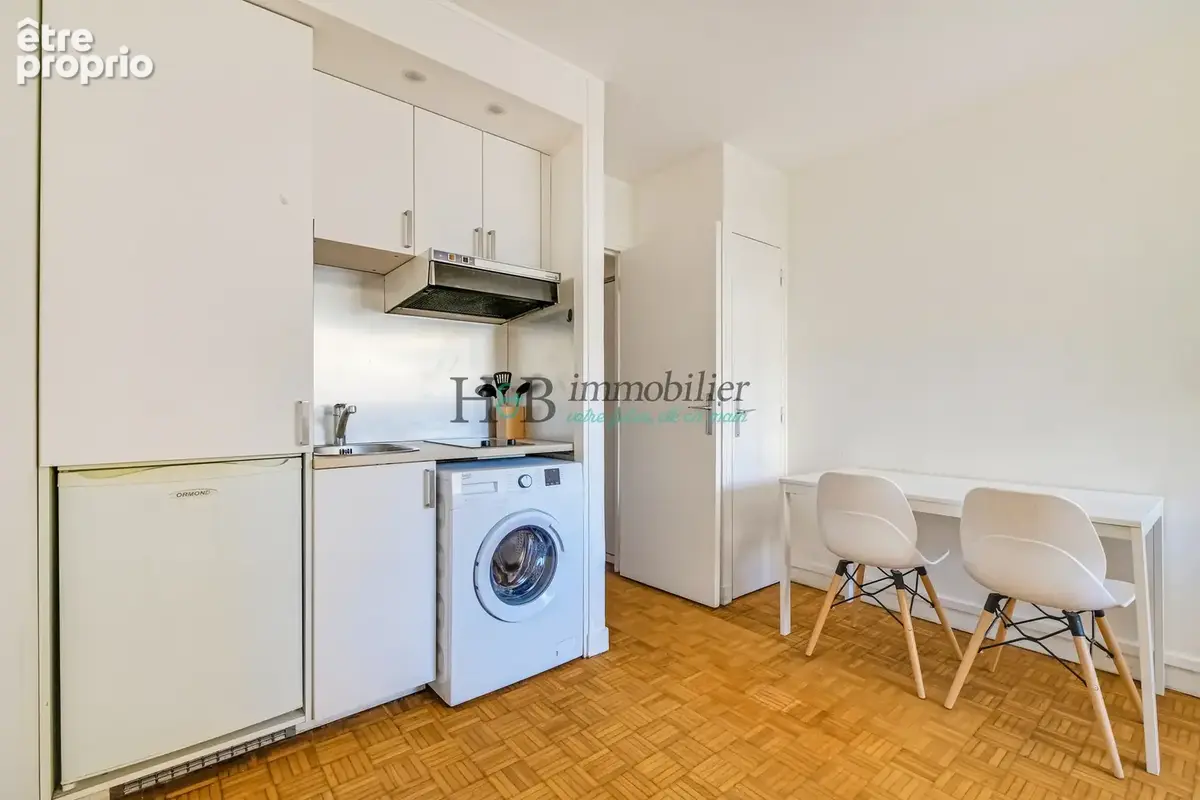 Studio en parfait état, lumineux avec vue dégagée, sans vis-à-vis - photo 4
