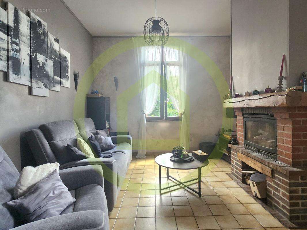 Maison à MARGNY-AUX-CERISES