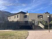 Appartement à EAUX-BONNES