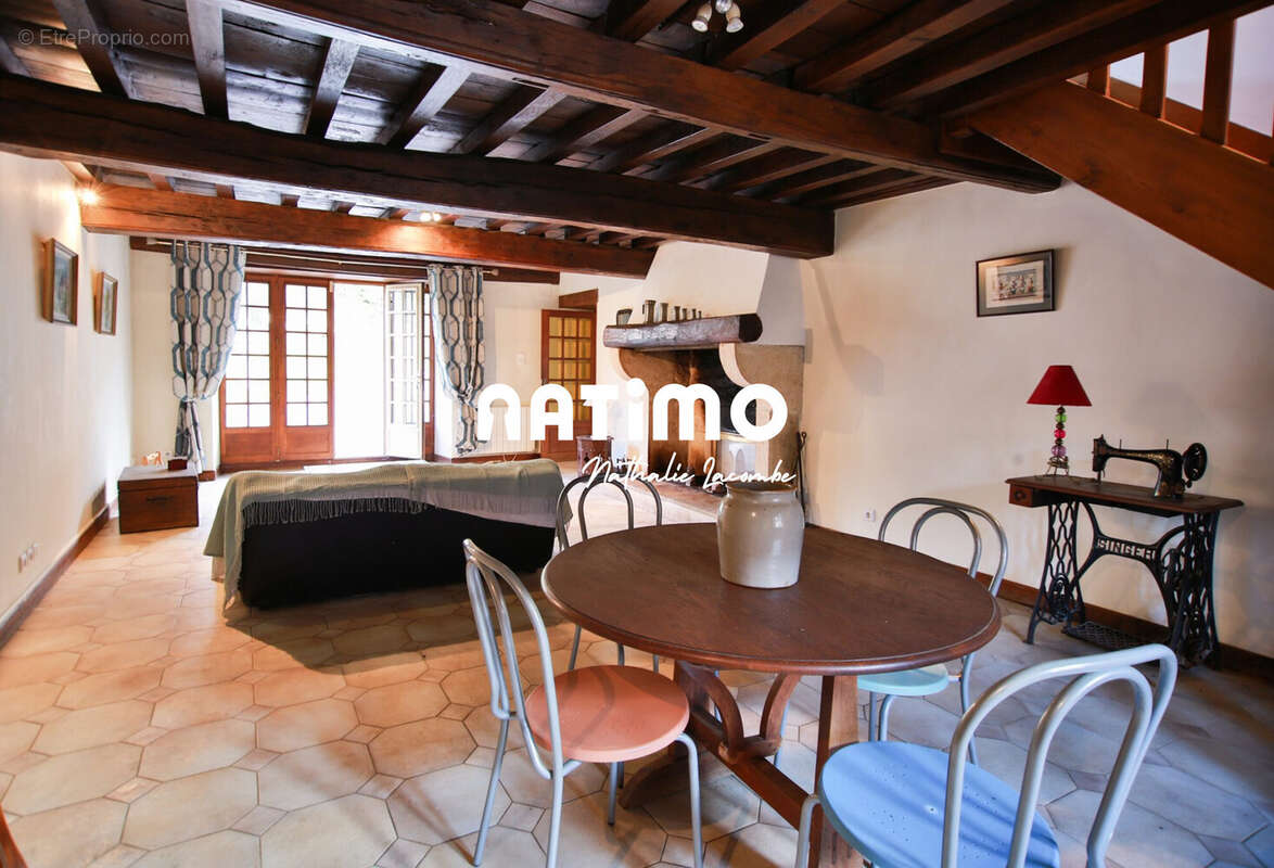 Maison 279 m² à Bussy-La-Pesle  - photo 7