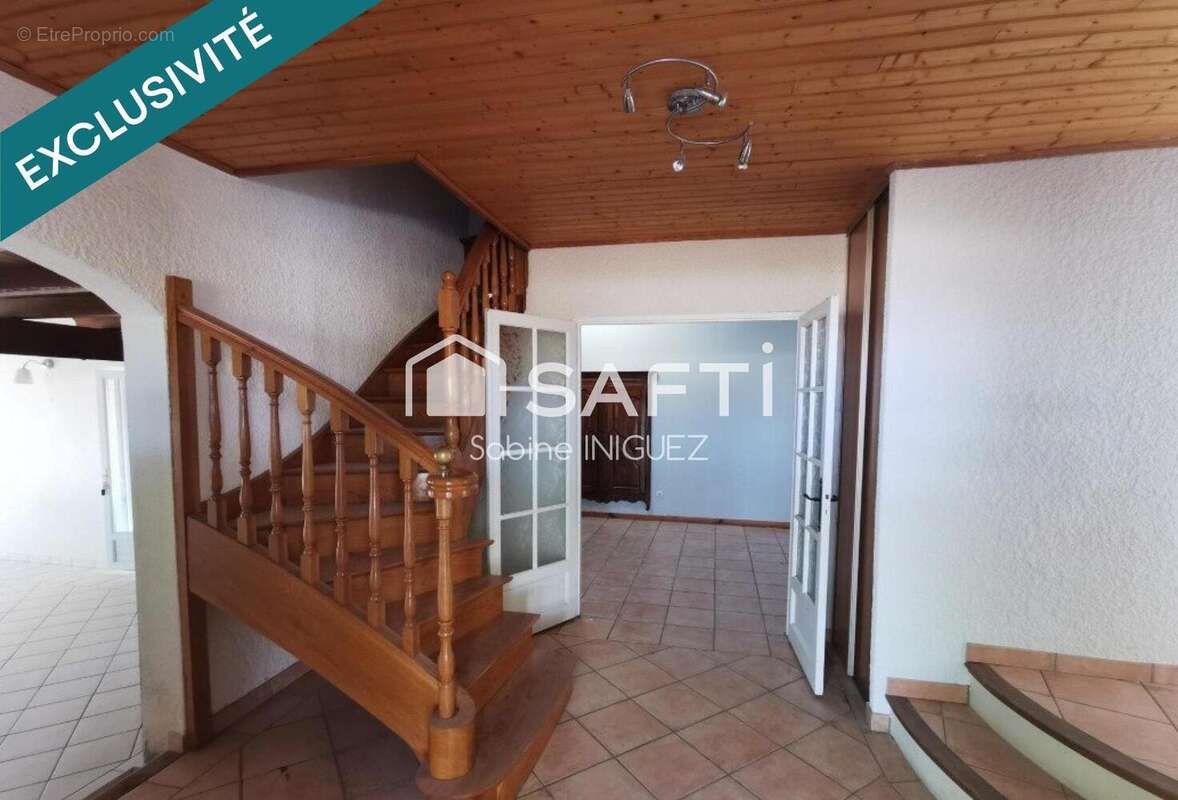 Maison 170 m² à Verdalle  - photo 8