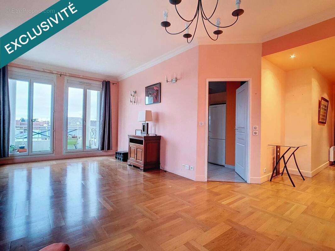Photo 1 - Appartement à SAINT-MAUR-DES-FOSSES