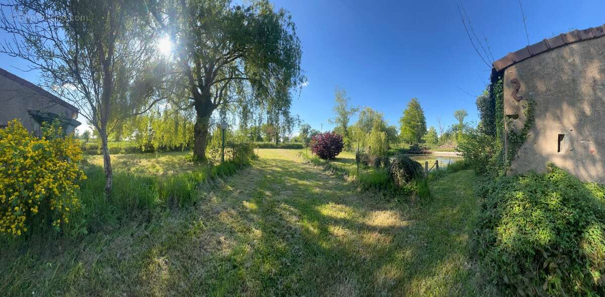 Maison à LE CHATELET