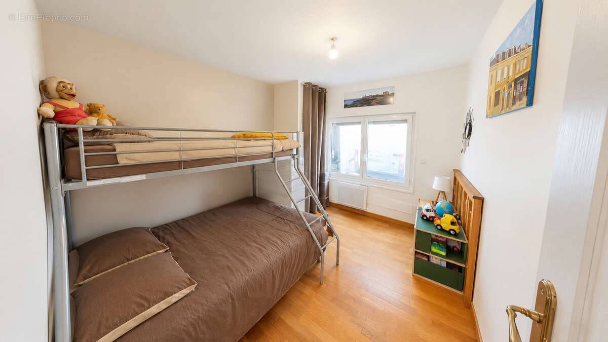 Maison 6 pièces à vendre à Martignas-sur-Jalle - 420 000 - photo 10