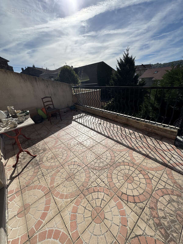 Appartement à SAINT-ETIENNE