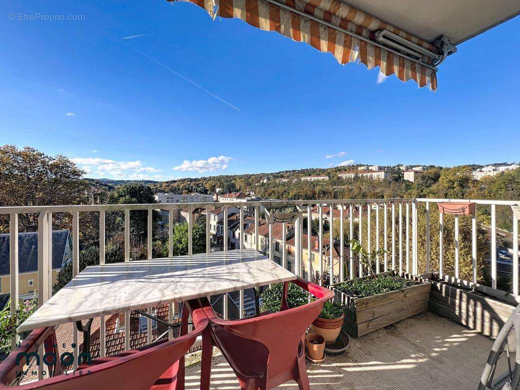 Appartement à OULLINS