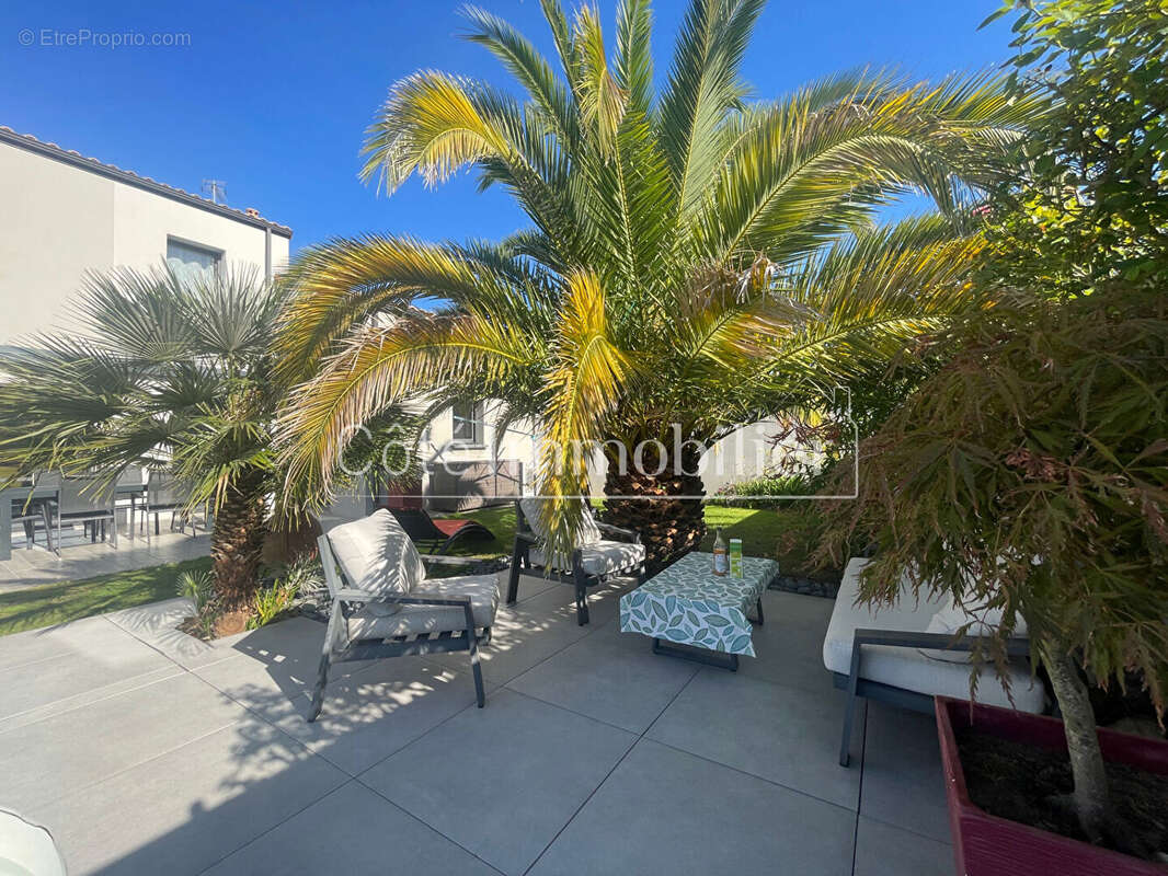 Maison à SAINT-LEGER-LES-VIGNES