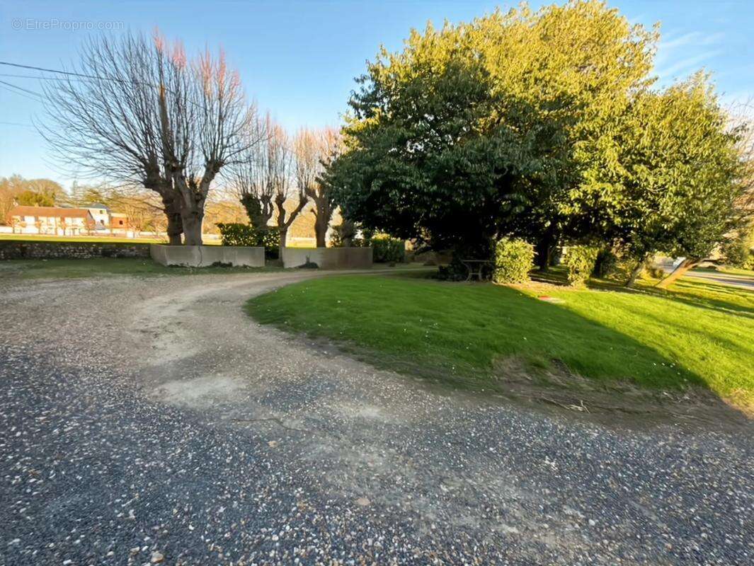 Appartement à EQUEMAUVILLE