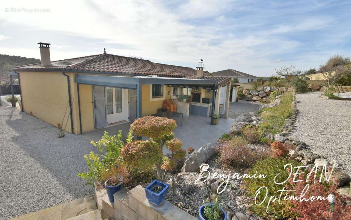 À vendre – Maison de plain-pied 115 m² à Nissan-lez-Enserune - photo 7