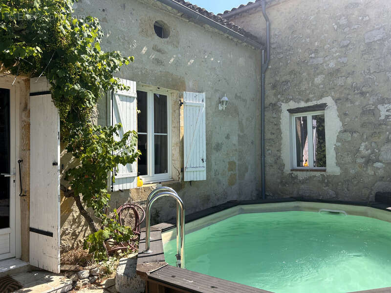 Charmante maison en pierre au cœur d'un village gersois - photo 2