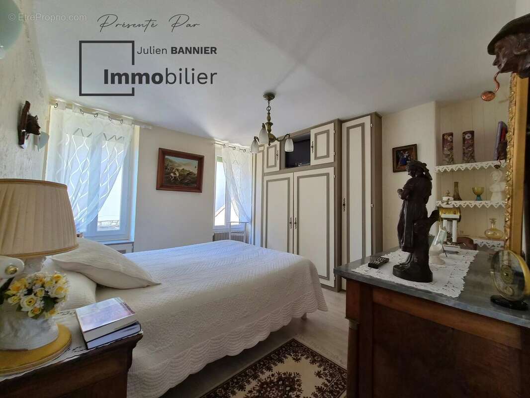 Maison à MAULE