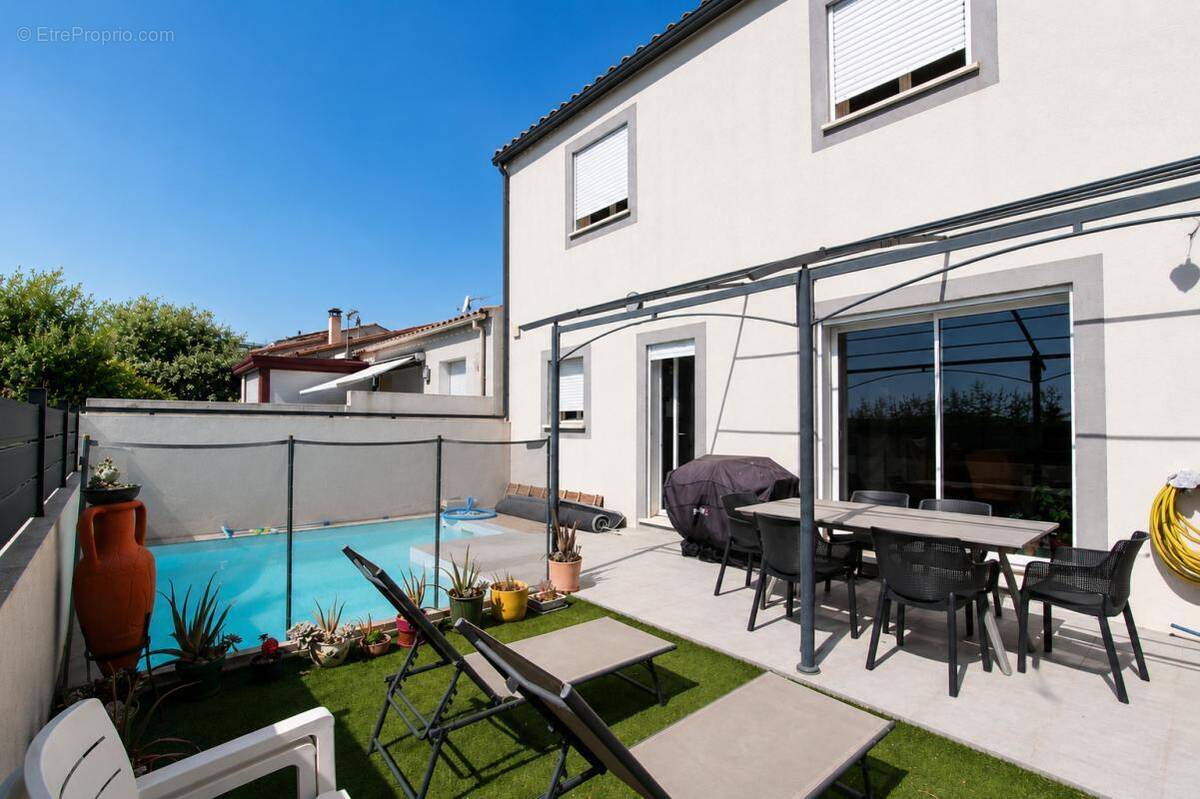 Maison à MONTREDON-DES-CORBIERES