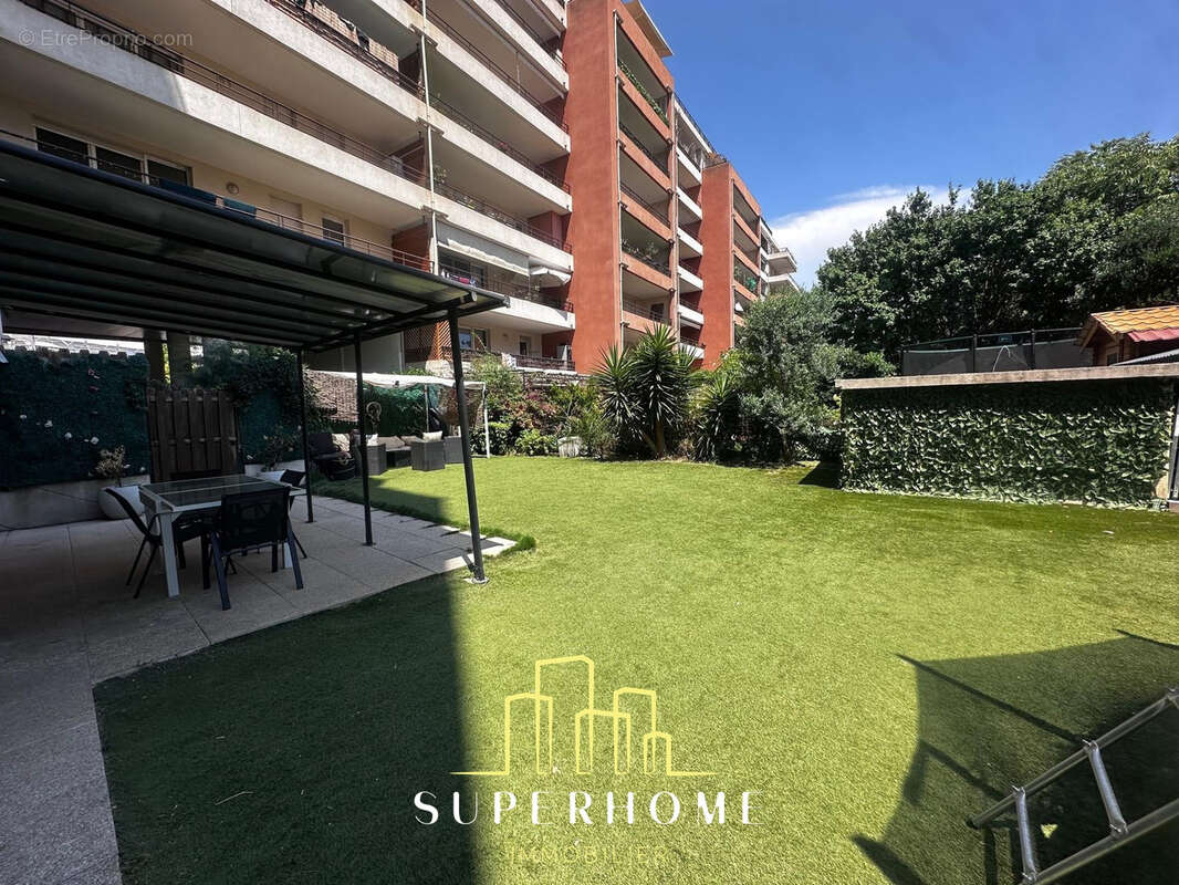 Appartement à MARSEILLE-8E