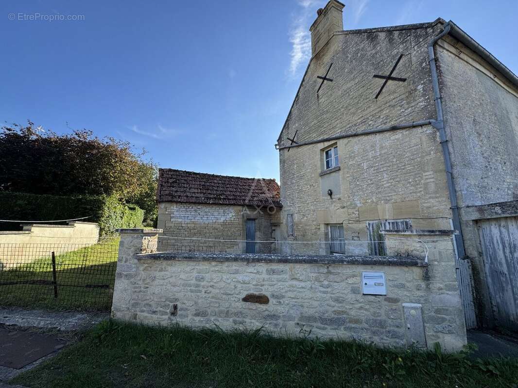 Maison à THAON