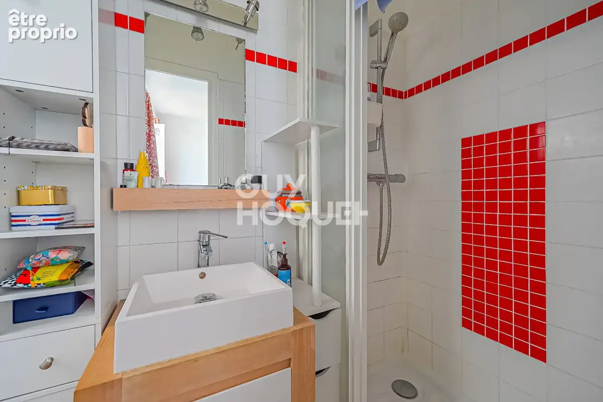 RARE - COUP DE COEUR ! Charmant 2 pièces avec mezzanine - Métro Dugommier - photo 9