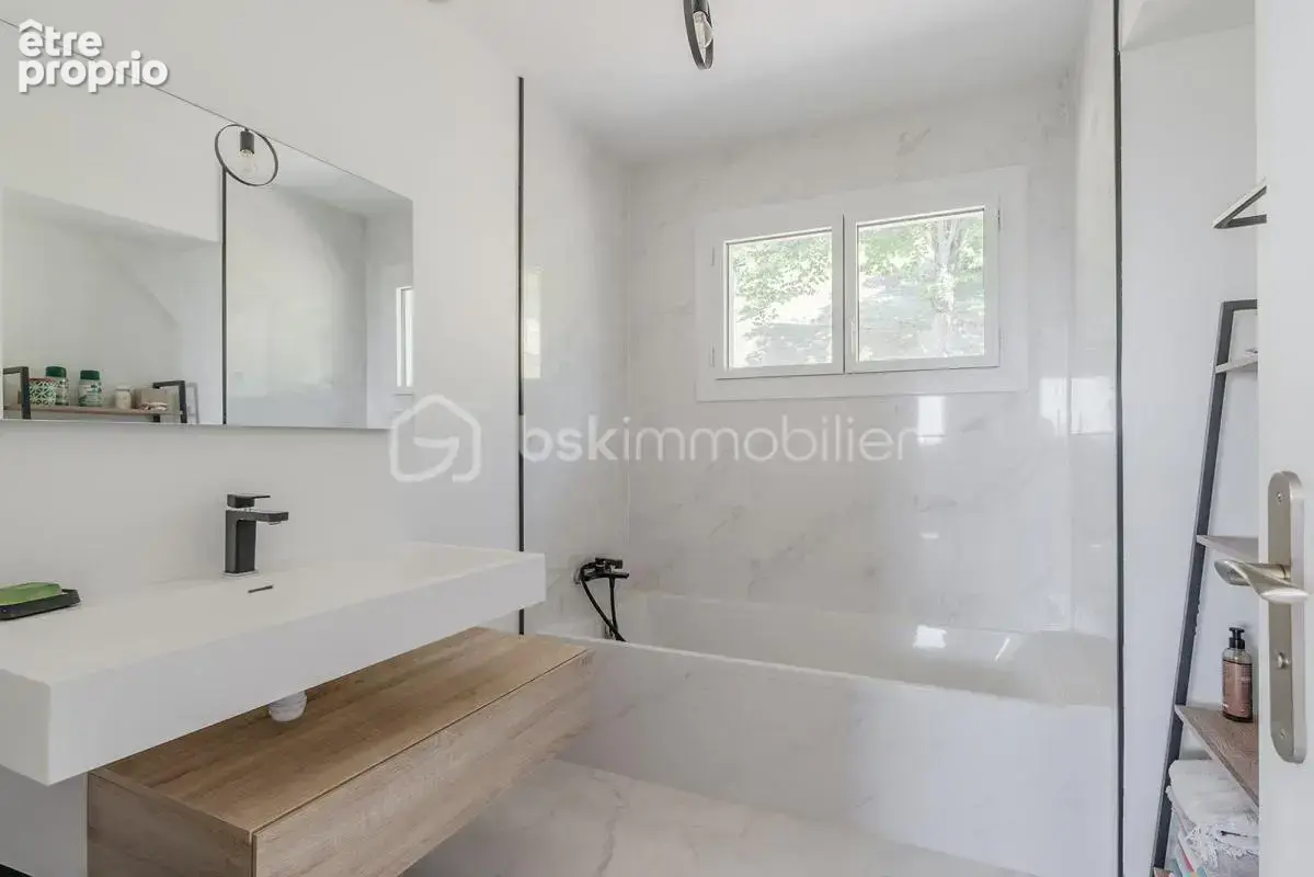 Maison familiale avec vue dégagée, au calme dans un cadre exceptionnel proche commodités - photo 20