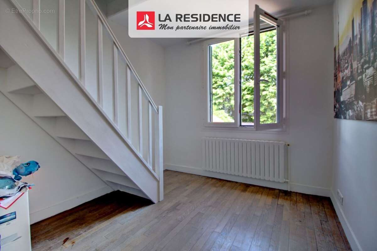 Maison à BONNIERES-SUR-SEINE