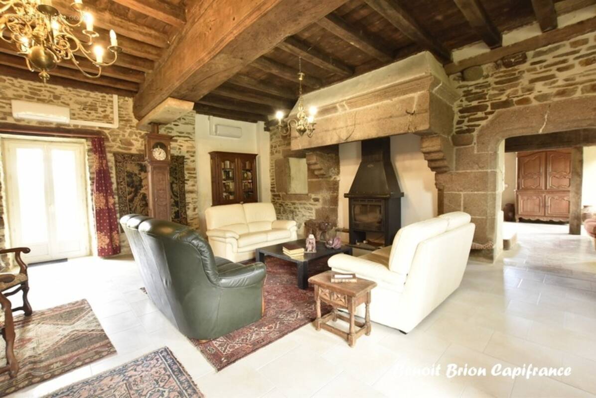 Maison à LAPENTY