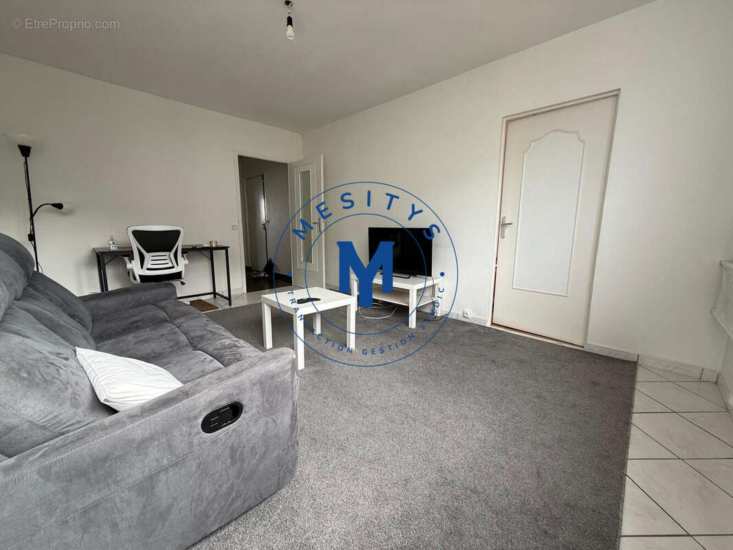 Appartement 46 m² à Saint-Etienne  - photo 3