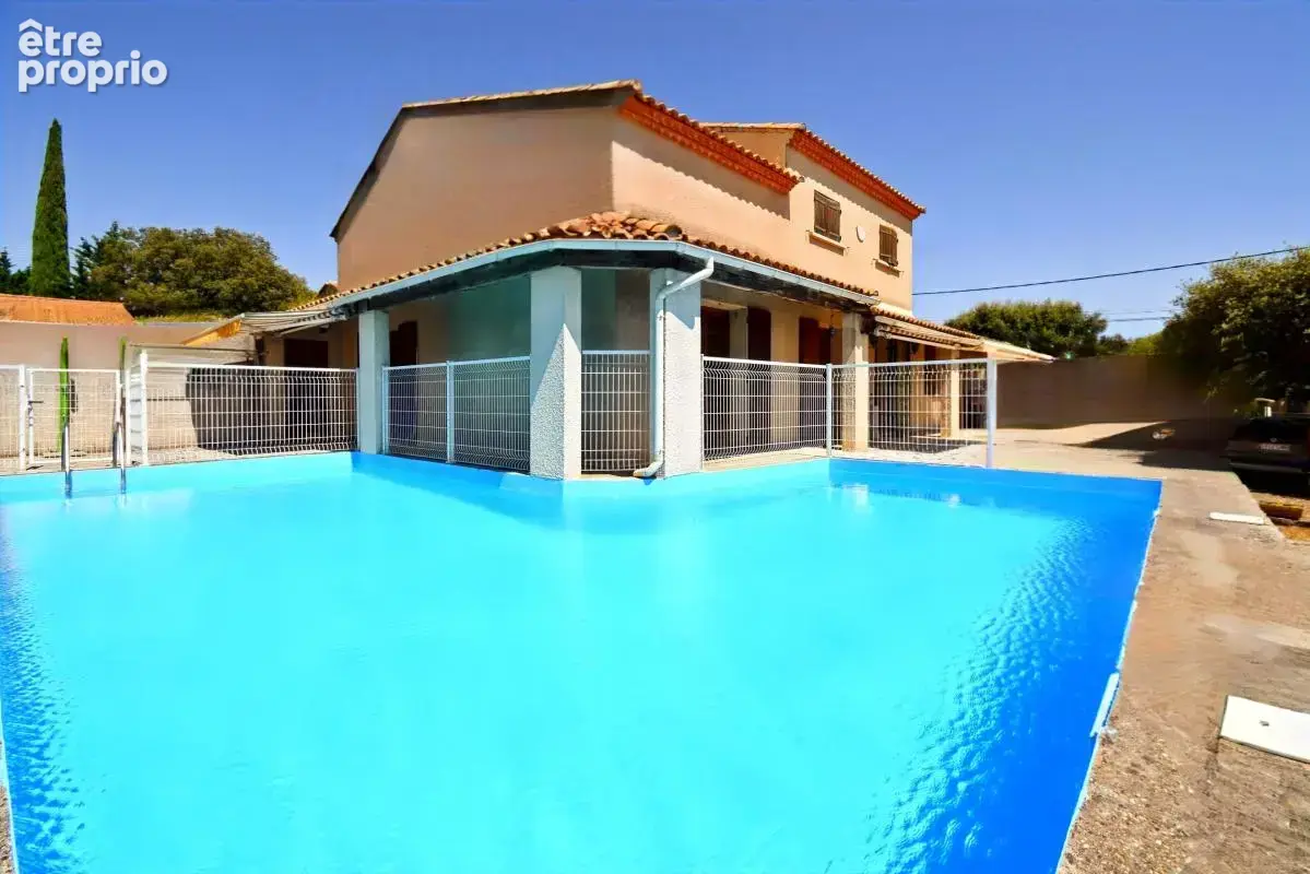 Pont du Gard: solide maison  138 m², 3ch - photo 2