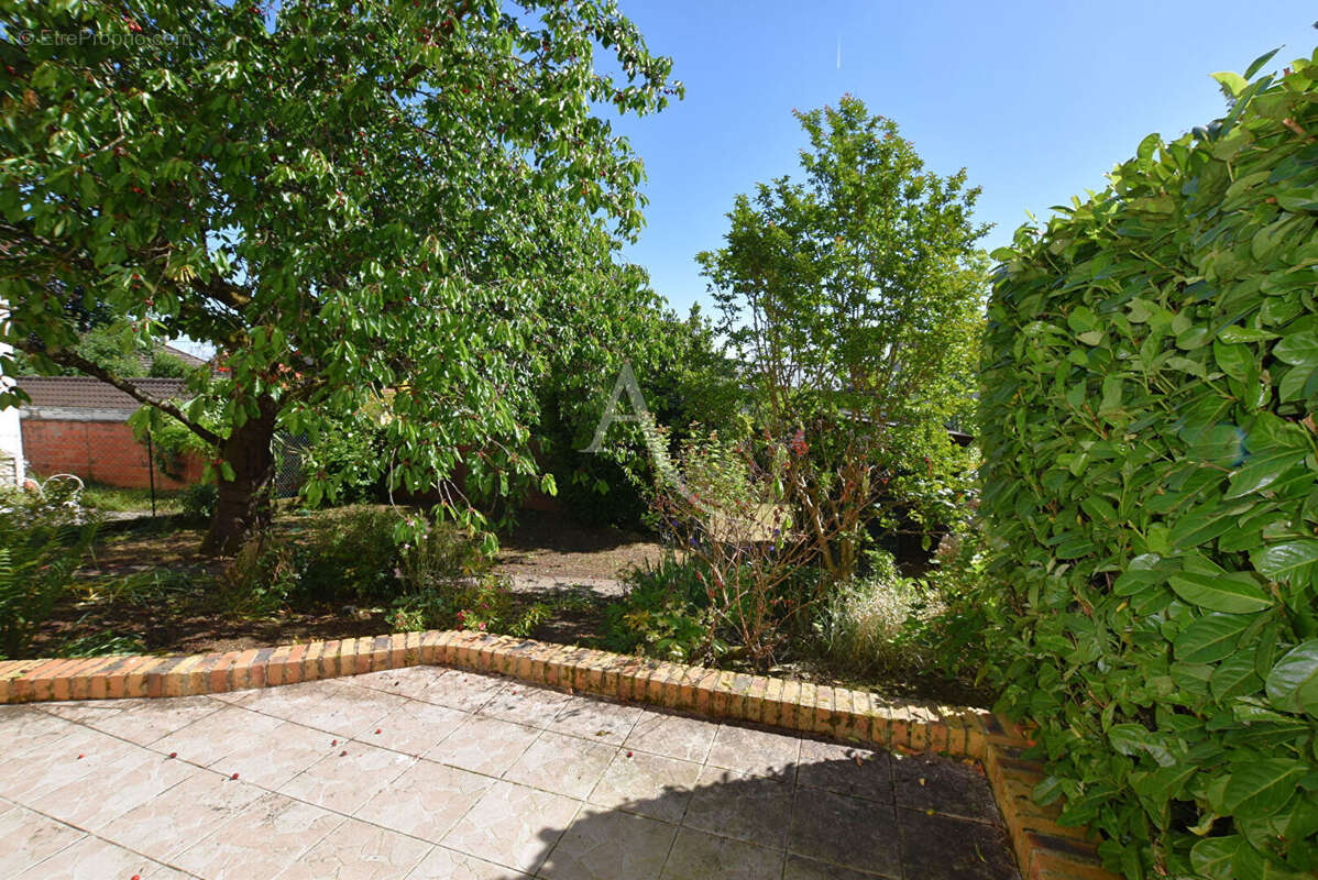 Maison à QUINCY-SOUS-SENART