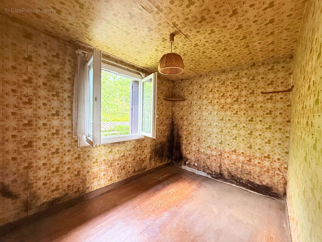 Maison à rénover 5 pièce(s) de 78 m² à Pradines - photo 13