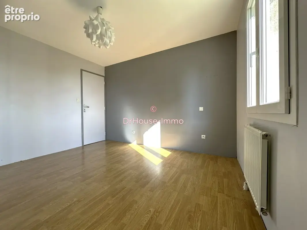 Maison 6 pièces 148 m² à vendre à Montmoreau-Saint-Cybard (16190) - photo 18