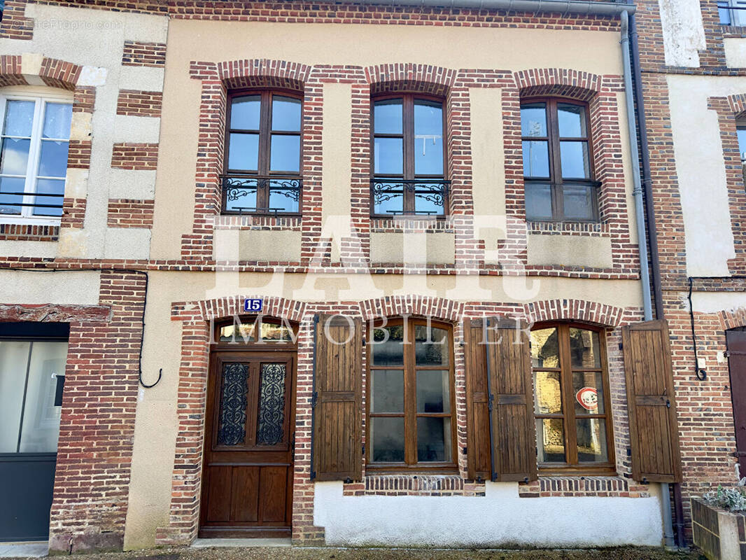 Maison à LONGNY-AU-PERCHE