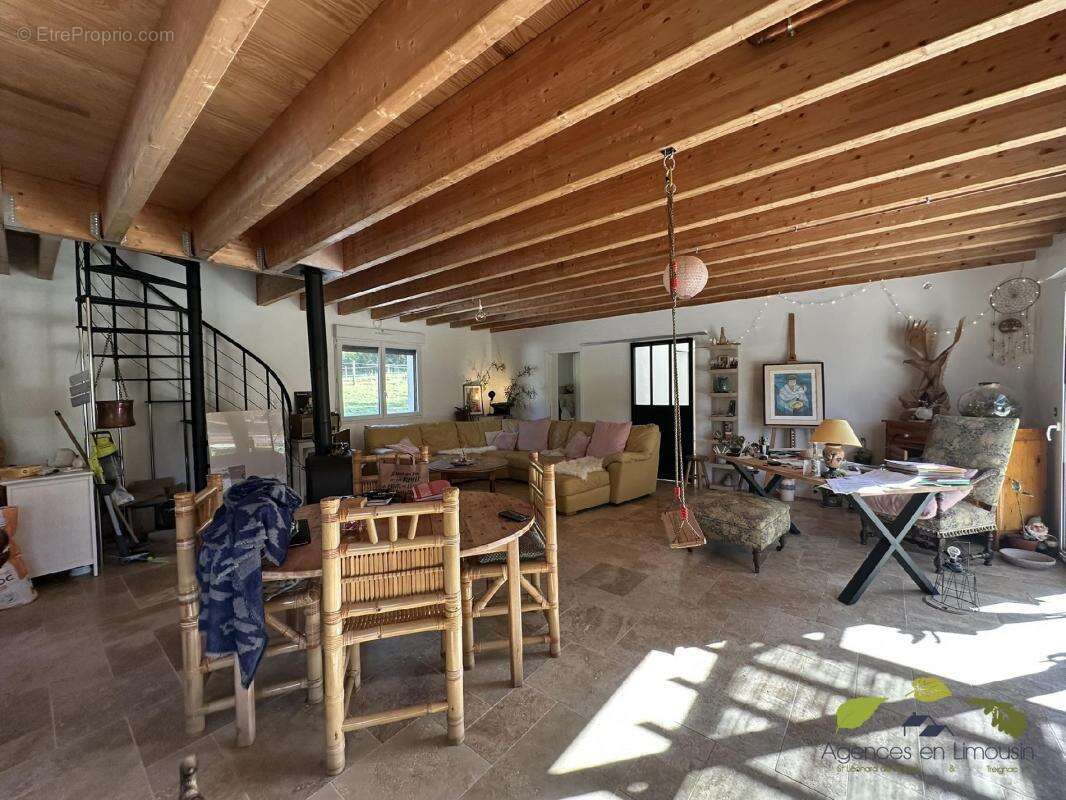 Maison à LA GENEYTOUSE