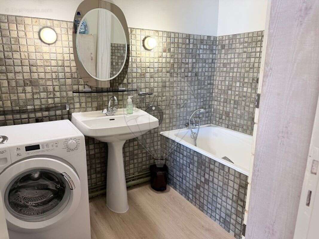 Appartement à VAUX-SUR-MER