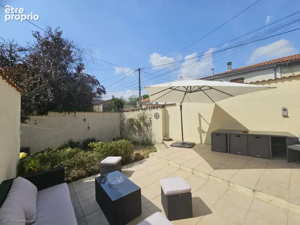 Maison Dans Une Résidence Avec Cour et Parking Privé - Piscine et Jardin Partagé - photo 5