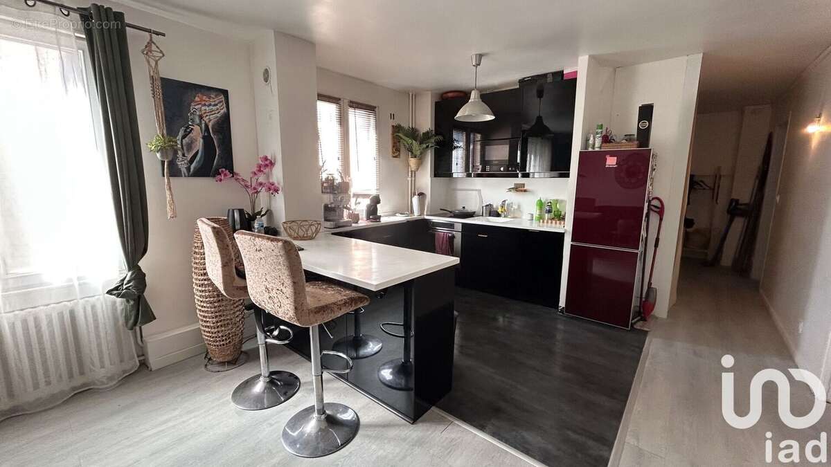 Photo 2 - Appartement à LES PAVILLONS-SOUS-BOIS